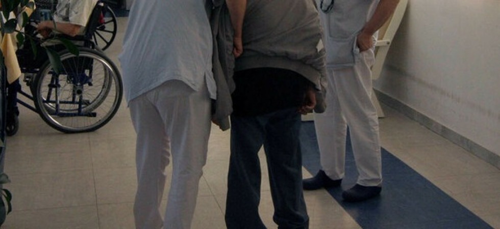 Personale delle case di riposo, dalle carenze negli organici ai problemi organizzativi i sindacati